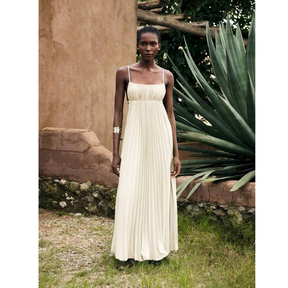 Cream Pleated Maxi Babydoll Dress Open Back Flowy Skirt Tie Straps Lined - Picture 9 of 16